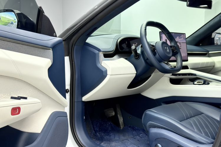 Used Zeekr 001 2025 WE Edition 100 kWh Rear-Wheel Drive