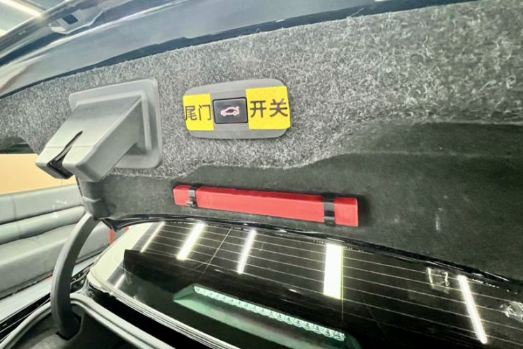 Used Volvo S90 New Energy 2024 Plug-in Hybrid Four-Wheel Drive Long-Range Zhiyi Luxury Edition
