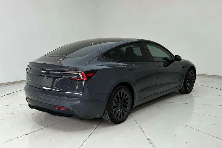 Used Tesla Model 3 2023 Long-Range All-Wheel-Drive Version Exterior 3