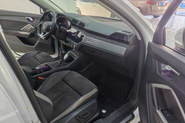 Used Audi Q3 2019 35 TFSI Fashion Dynamic Model