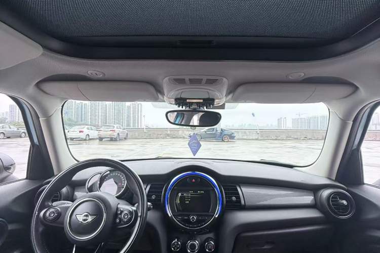 Used MINI MINI 2016 1.5T COOPER Five-Door Edition
