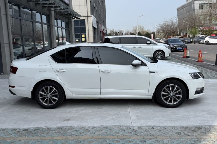 Used Skoda Octavia 2018 TSI230 DSG Comfort Edition