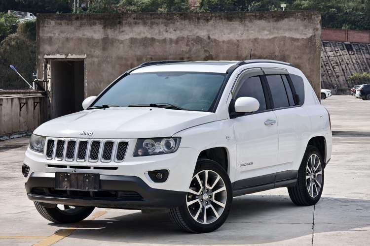 Used Jeep Compass 2014 2.4L four-wheel drive luxury version