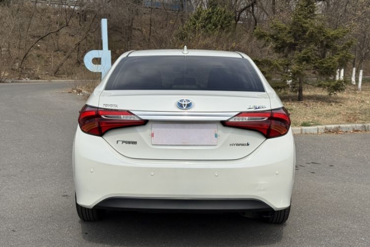 Used Toyota Levin 2016 Dual-Engine 1.8H GS E-CVT Elite Model with Sunroof
