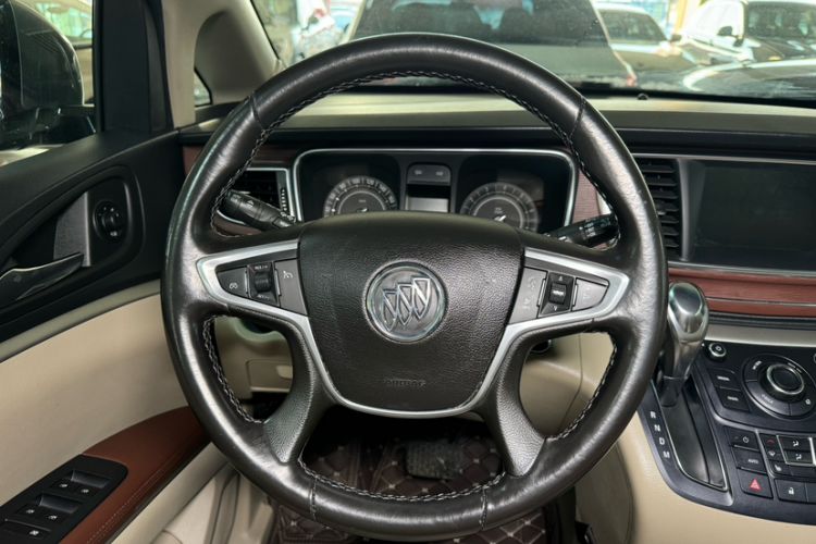 Used Buick GL8 2017 25S Prestige Version China V Standard
