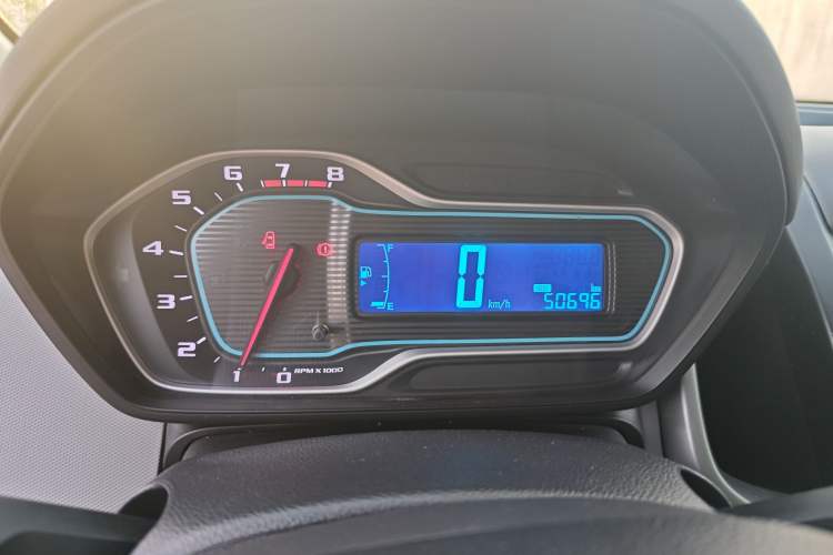 Used Chevrolet Aveo Sonic 2014 Sedan 1.4SL MT Comfort Edition
