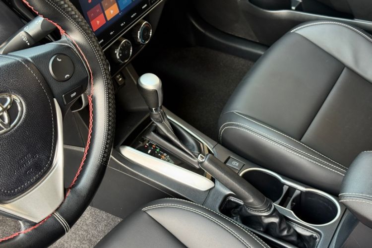 Used Toyota Levin 2017 Revised 185T CVT Elite Edition China V Standard Gear Lever