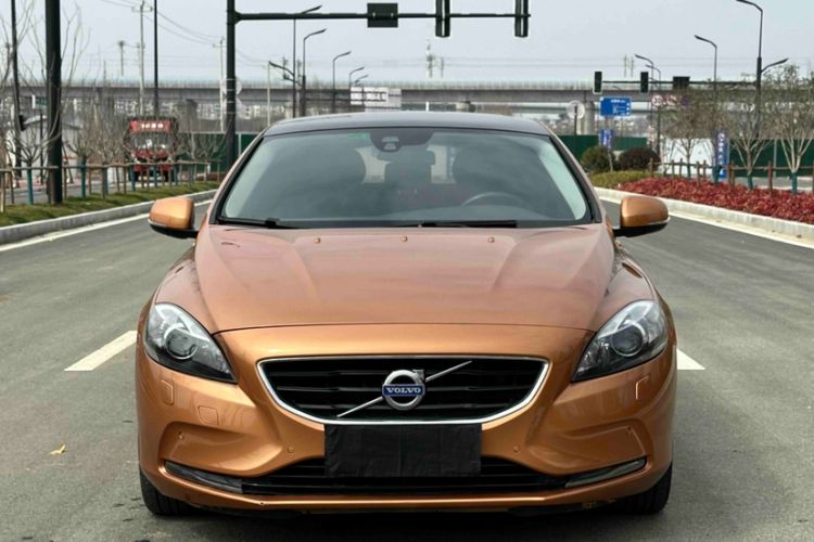 Used Volvo V40 2014 2.0T Zhiya Edition