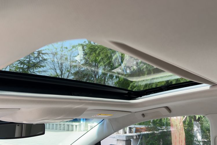 Used Buick GL8 2021 Land Cruiser Executive Class 652T Luxury Model Interior 1