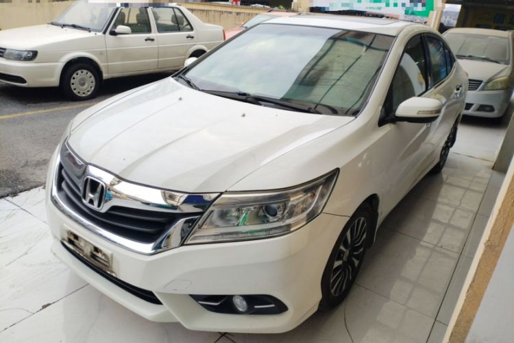 Used Honda Crider 2015 1.8L automatic luxury edition