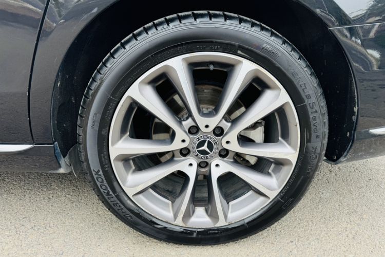 Used Mercedes-Benz E-Class 2018 Facelift E 200 L Exterior 8