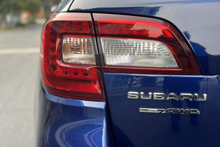 Used Subaru Outback 2017 2.5i Luxury Navigation Edition with EyeSight
