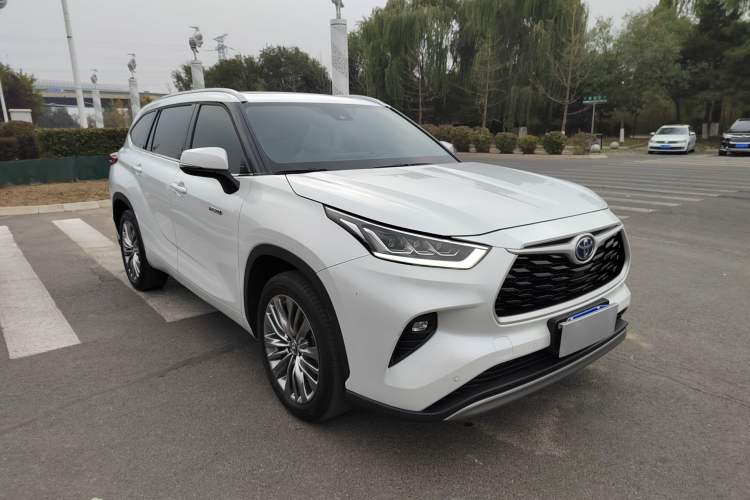 Used Toyota Highlander 2022 Dual-Engine 2.5L Four-Wheel Drive Prestige Version 7 Seats
