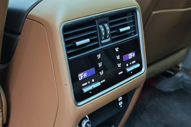 Used Porsche Cayenne 2023 Cayenne 3.0T Interior 6