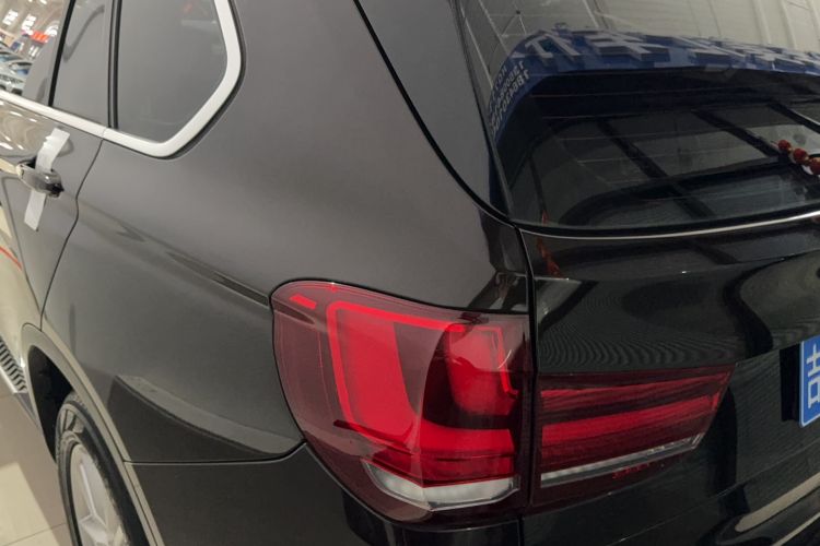 Used BMW X5 2015 xDrive28i Exterior 5