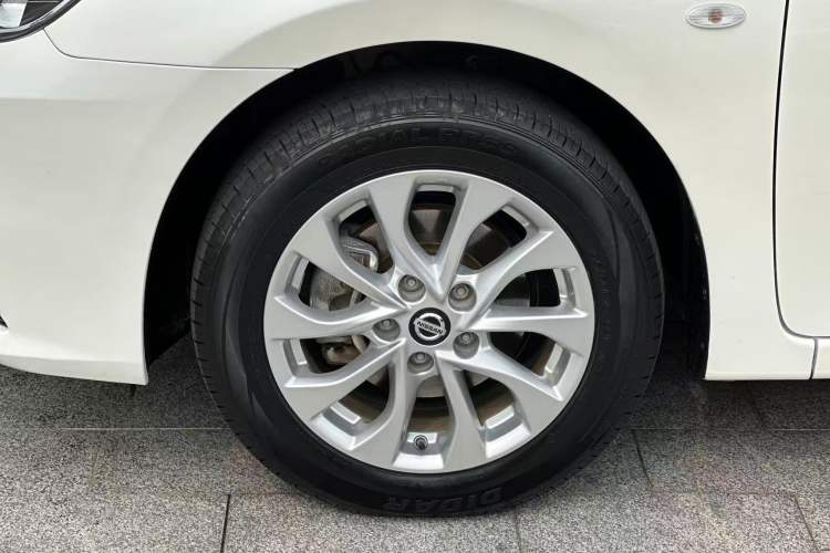 Used Nissan Sylphy 2021 Classic 1.6XL CVT Luxury Edition Exterior 9