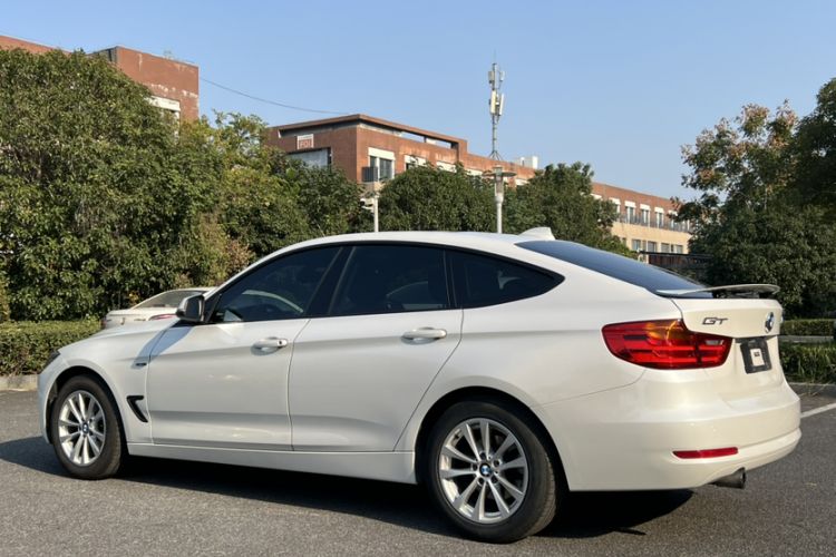 Used BMW 3 Series GT 2016 320i Fashion Model