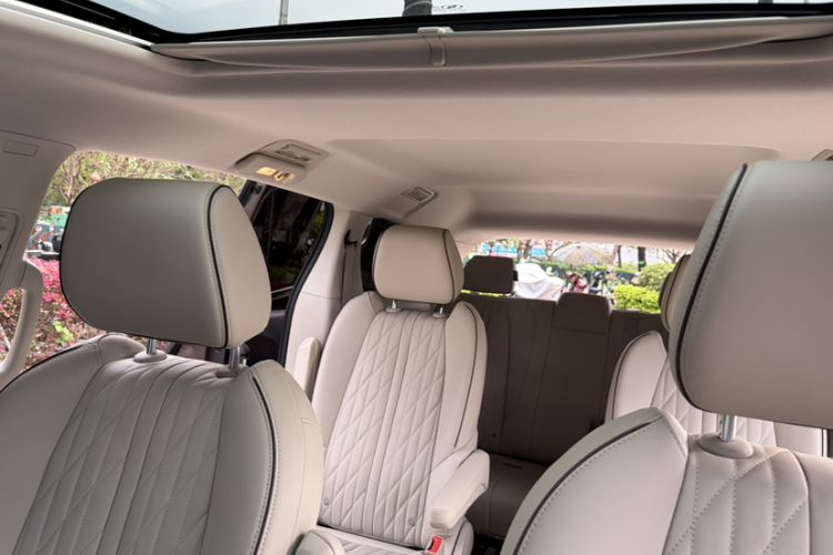 Used Buick GL8 2023 Land Executive Class 652T Luxury Model