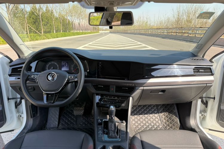 Used Volkswagen Bora 2021 1.5L Automatic Elite Smart Connect Edition Interior 1