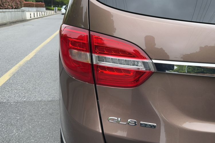 Used Buick GL8 2018 28T Luxury Model China VI Standard Exterior 8