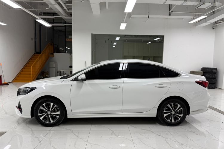 Used CHANGAN Eado 2022 PLUS Blue Whale NE 1.4T GDI DCT Prestige Edition
