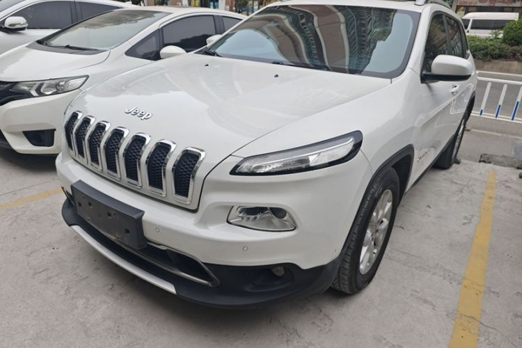 Used Jeep Cherokee 2016 2.4L Professional Edition