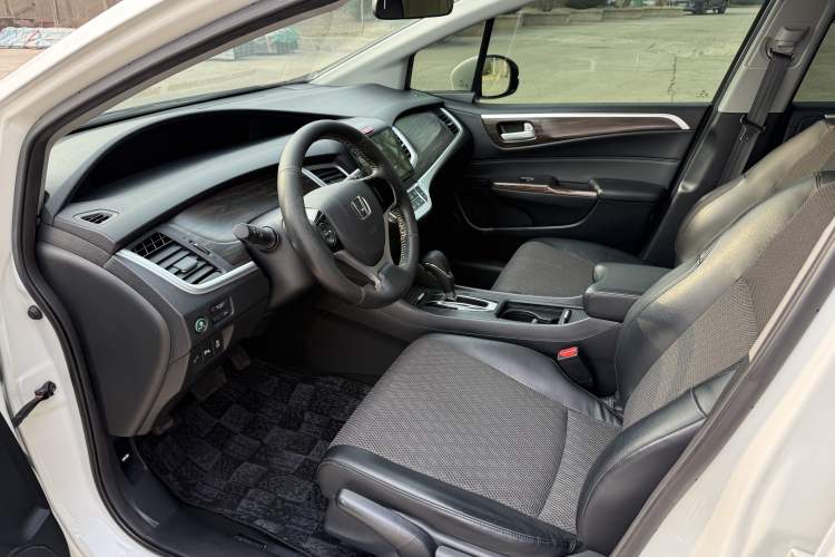 Used Honda Jade 2020 1.8L automatic Comfort version Interior 1