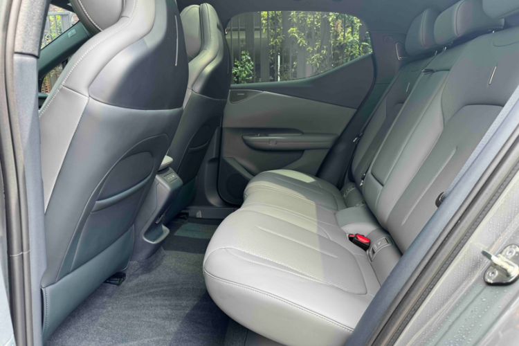 Used Lynk & Co Z20 2025 530 km Range Rear-Wheel Drive Max Interior 5