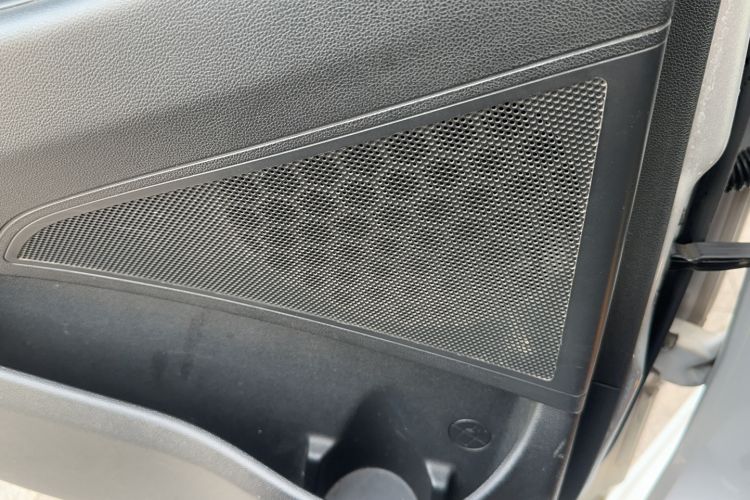 Used CHANGAN Eado 2013 1.6L Automatic Junku Model China IV Standard Audio And AC Panel