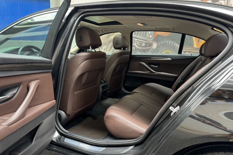 Used BMW 5 Series 2014 525Li Luxury Design Package