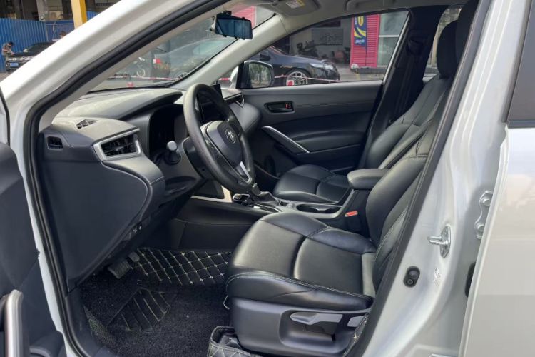 Used Toyota FRONTLANDER 2023 2.0L CVT Elite Edition Interior 2