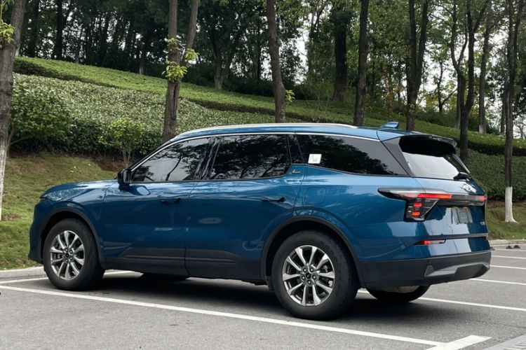 Used Ford Edge 2023 Ford Explorer L 2.0T EcoBoost Two-Wheel Drive 7-Seater Luxury Model