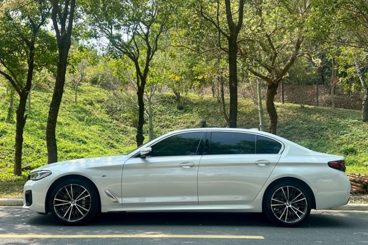 Used BMW 5 Series 2022 Restyled 530Li Leading Edition M Sport Package
