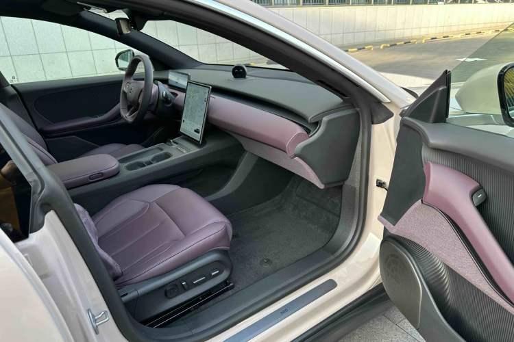 Used Nio ET5T 2024 75kWh Touring