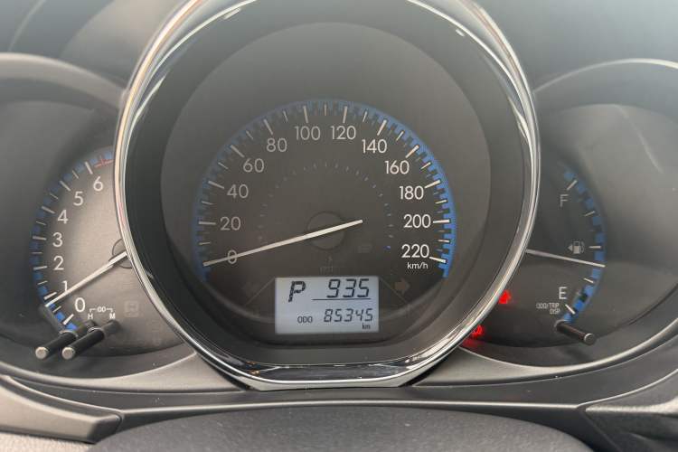 Used Toyota Vios 2017 1.5L CVT Innovation Edition Interior 3