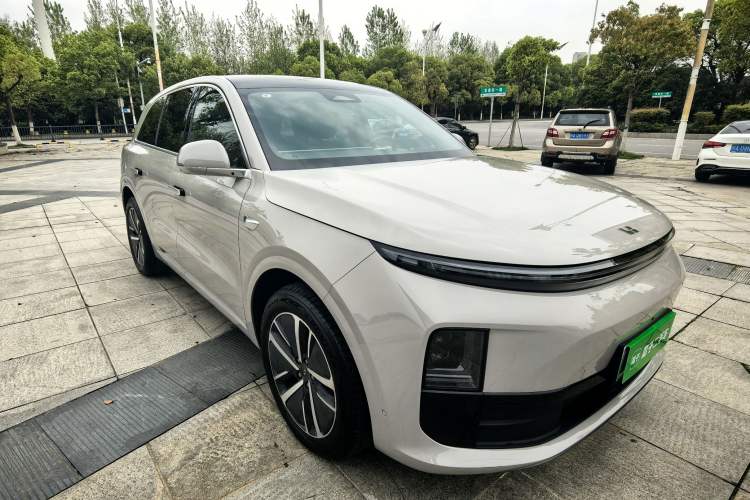 Used Li Auto L6 2024 Pro Model Exterior 3