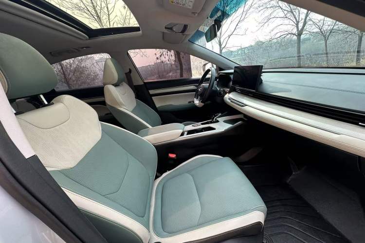 Used Geely Auto Emgrand L HiP 2022 1.5TD-DHT Pro 100KM Super Swift