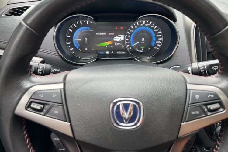 Used CHANGAN Eado New Energy 2018 1.0T PHEV Navigation Model Odometer Close Up