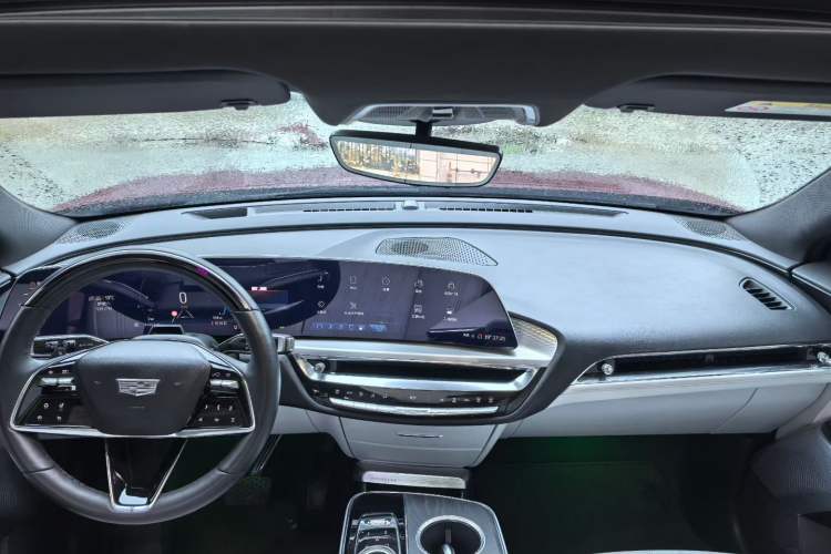 Used Cadillac LYRIQ 2022 Rear-Drive Long-Range Luxury Edition