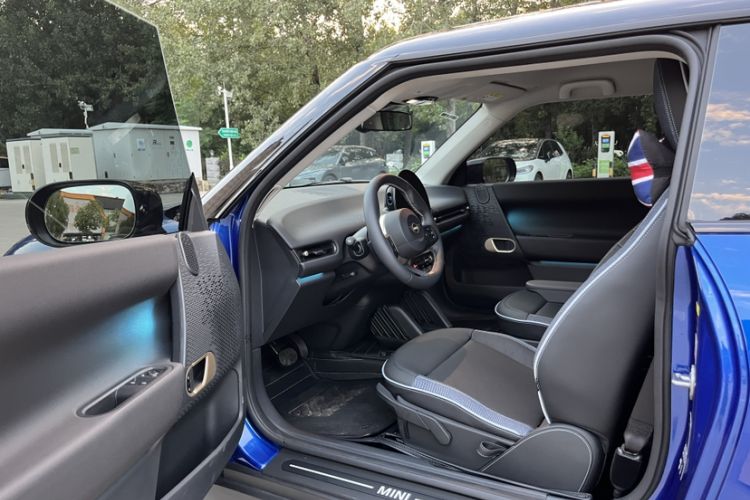 Used MINI Electric MINI COOPER 2024 456km COOPER E Classic Edition
