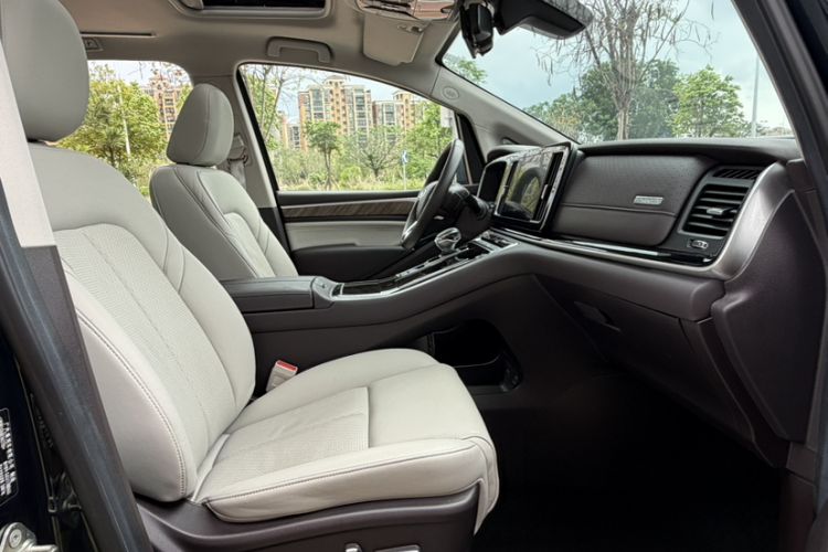 Used GAC Trumpchi M8 2021 Master Series 390T Ultimate Edition Right Front Seat