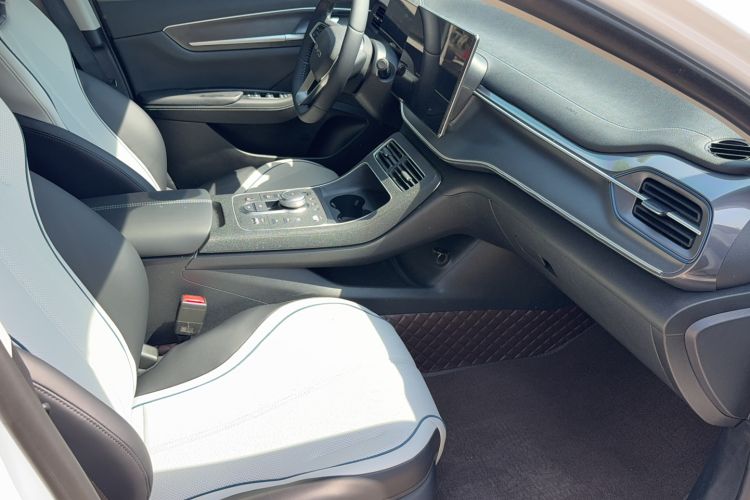 Used BYD Destroyer 05 2024 HONOR Edition DM-i 55KM Luxury Model Interior 6