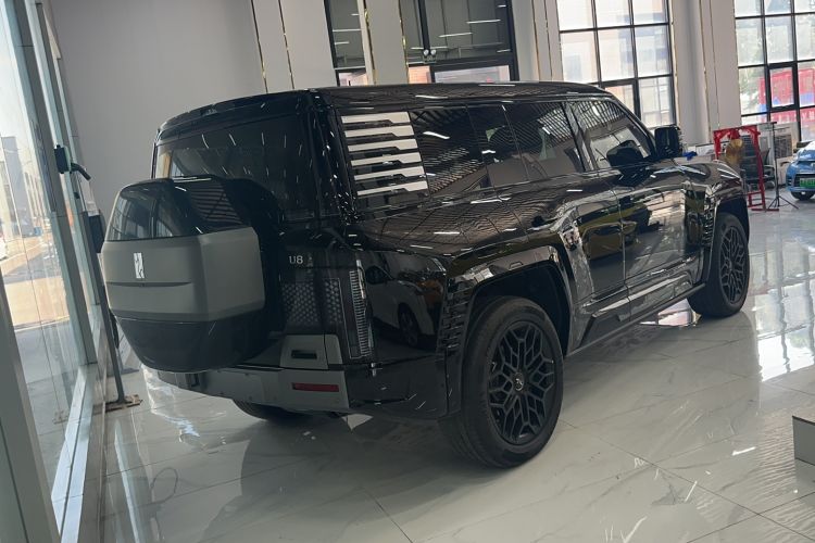 Used Yangwang U8 2023 Luxury Edition
