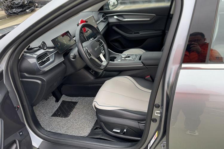 Used BYD Destroyer 05 2023 Champion Edition DM-i 120KM Prestige Model
