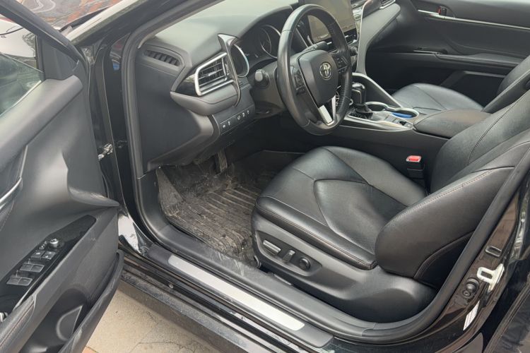 Used Toyota Camry 2021 2.0G Luxury Edition