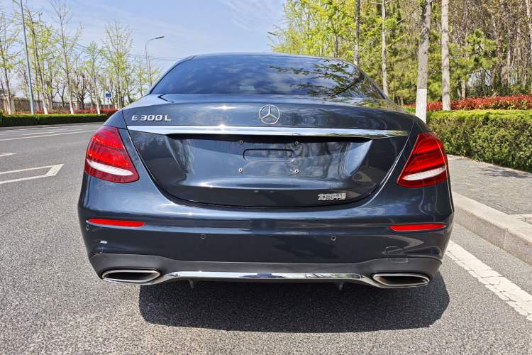 Used Mercedes-Benz E-Class 2018 Restyled E 300 L Sport Luxury Edition Exterior 5