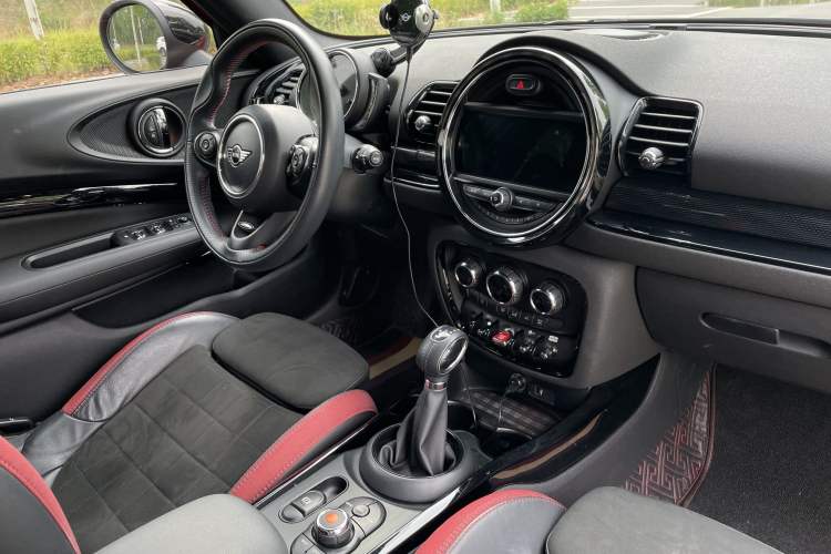 Used MINI Clubman 2018 1.5T COOPER Racing Driver
