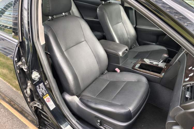 Used Toyota Camry 2015 2.5G Luxury Navigation Edition Right Front Seat