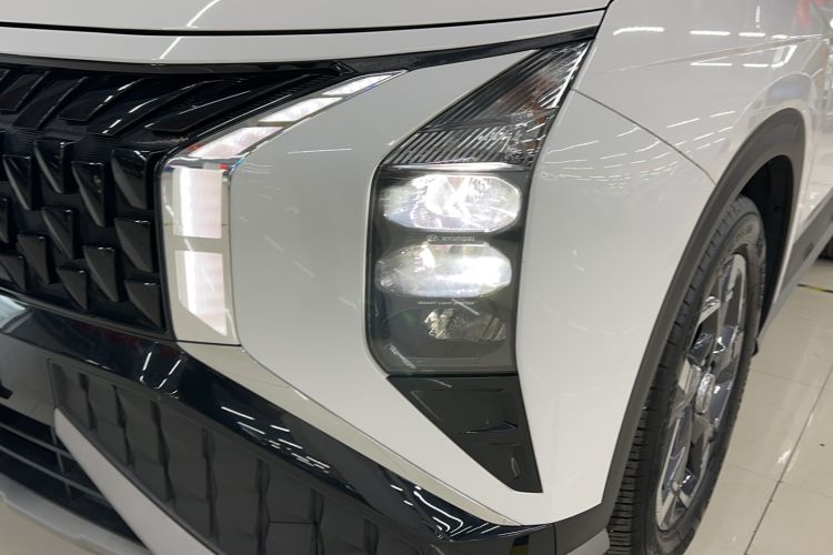 Used Hyundai ix35 2023 Musso 2.0L Deluxe Edition DLX Left Front Headlight