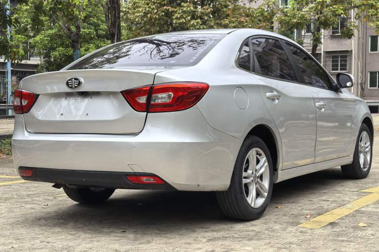 Used Bestune B30 2016 1.6L manual luxury version
